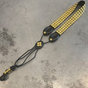 画像: MORE SHINES/ストラップ/アルトサックス用/Studs Yellow Gold Sandy